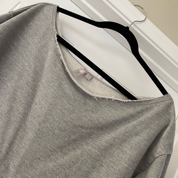 ASOS Raw Edge Off Shoulder gray lounge Sweatshirt top size 0 - Picture 9 of 12